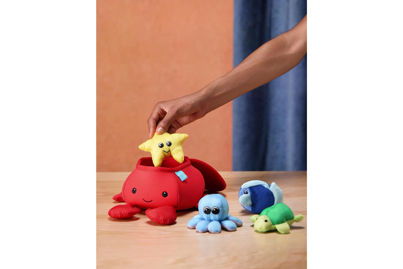 Manhattan Toys Crab Spill n Fill Bath Toy - 5 Pieces