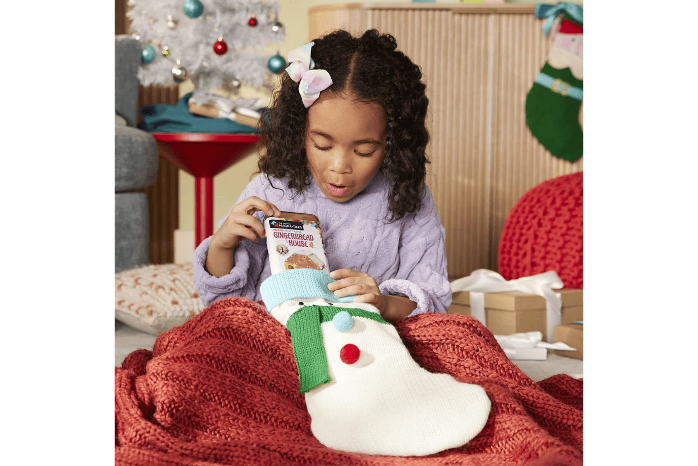 Valtech Magna Tiles MAGNA-TILES® microMAGS Gingerbread House - 24 Piece Travel Set