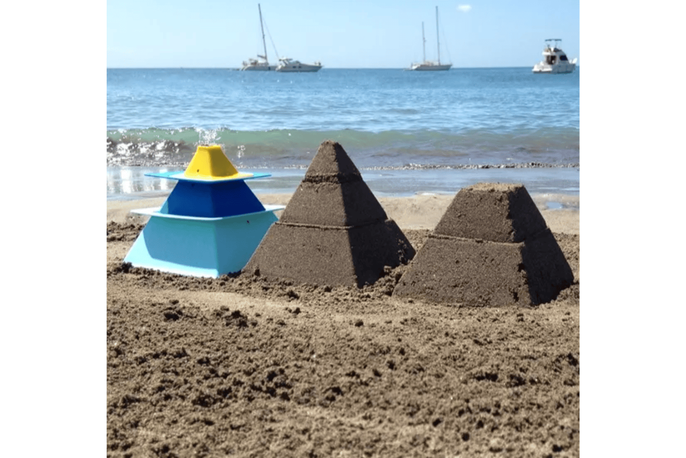 Pierre Belvediere Quut Nesting Sand Toy