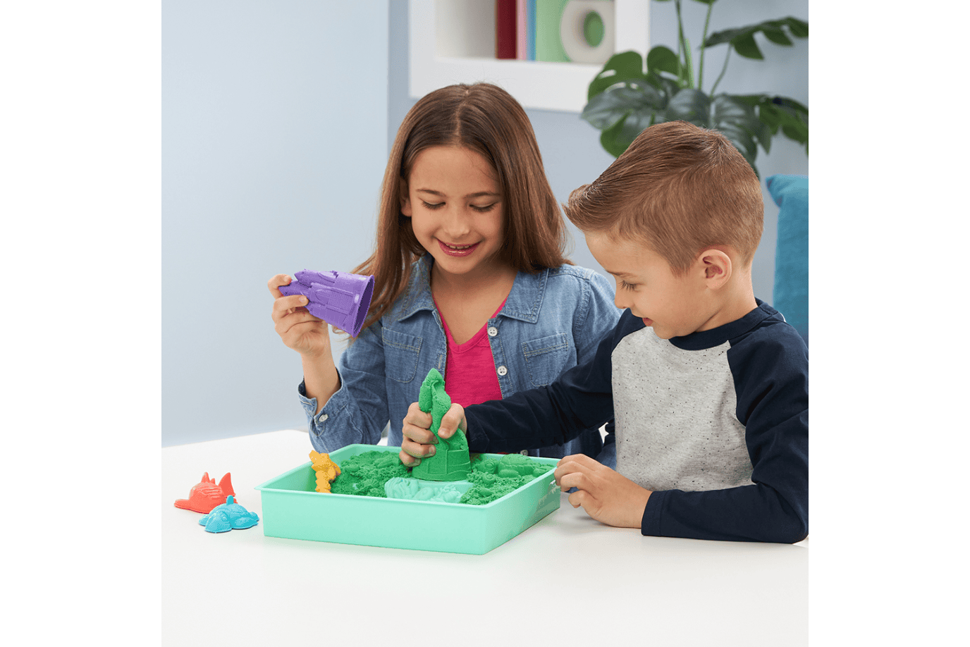 K.I.D. Toys Inc. Kinetic Sand - Sandbox Set