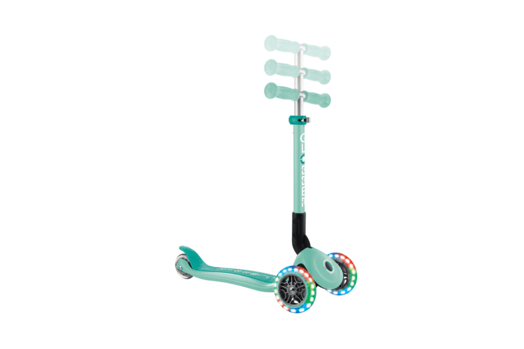 Incredible Novelties Globber Junior Foldable Scooters - Mint