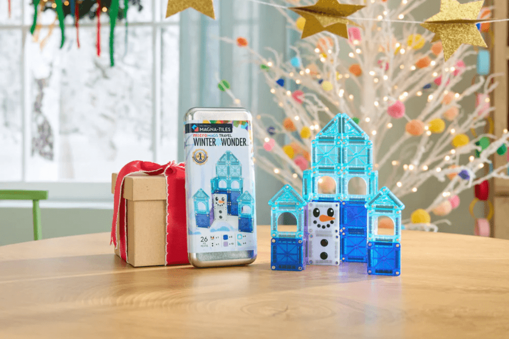 MAGNA-TILES® microMAGS Winter Wonder Travel 26-Piece Set