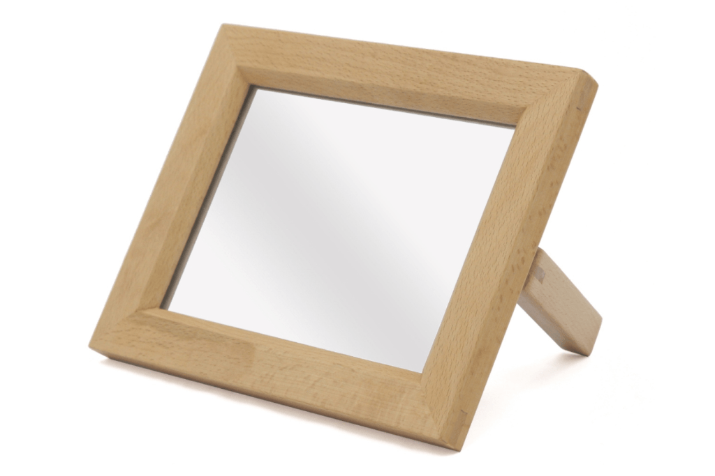 Self-Standing Mirror