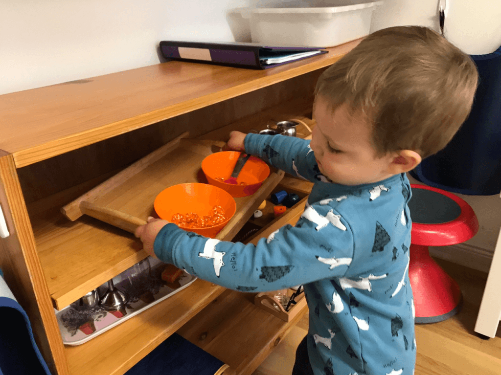 Montessori Toddler Trays -- How Do You Set Up Toddler Toys in a