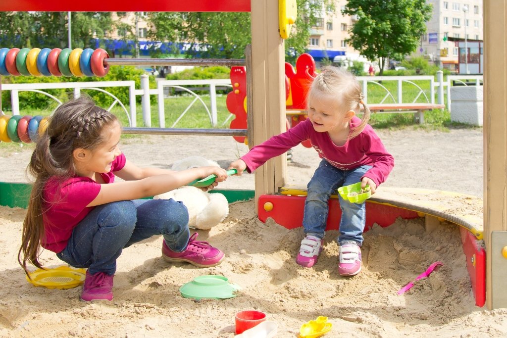 Why Montessori Teachers Don’t Encourage Children to Share... | The Montessori Room
