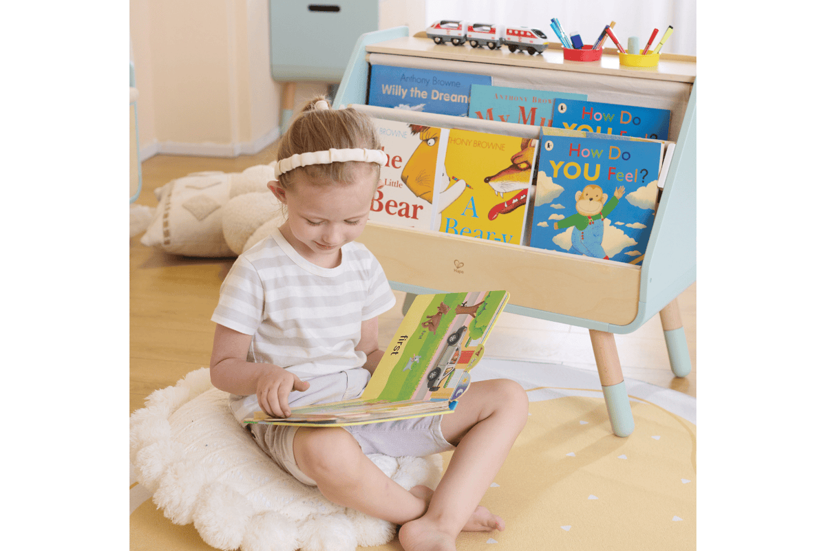 Playwell Hape Read & Draw Sling Bookshelf