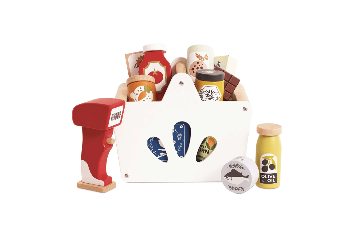 Fire the imagination Le Toy Van Groceries Set &amp; Scanner