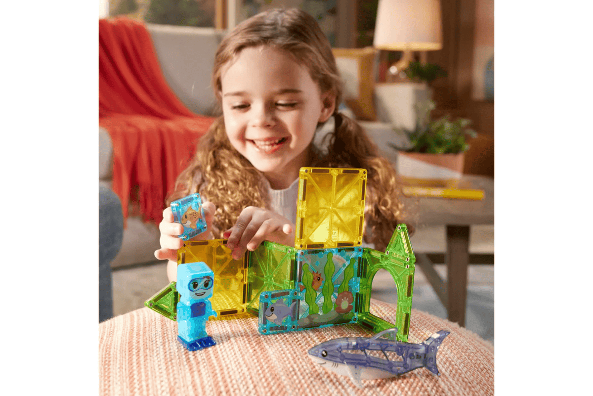 Valtech Magna Tiles Magna-Tiles® Shark Dive 13-Piece Set