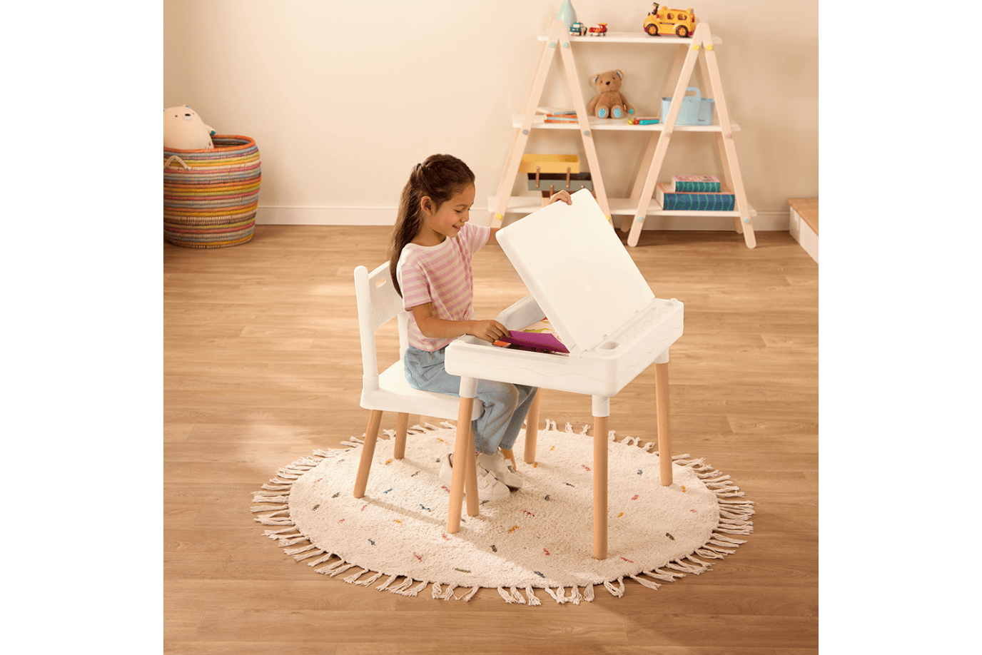 K.I.D. Toys Inc. Battat Desk and Chair Set