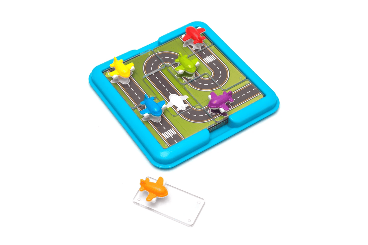 Pierre Belvediere Take Off - Travel Game - Ages 5+