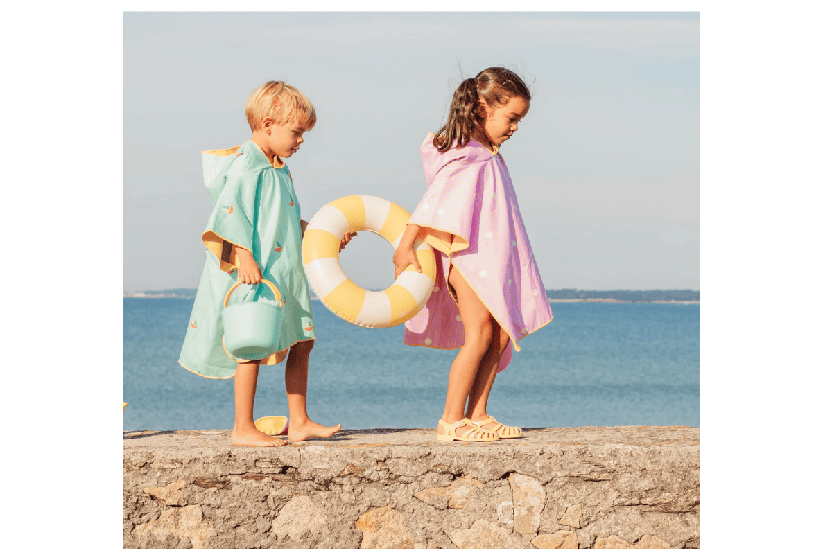 Fire The Imagination Quut Beach/Bath Poncho