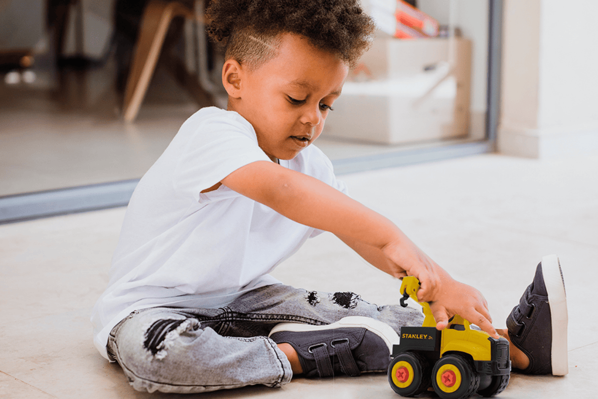 K.I.D. Toys Inc. Stanley Junior: Take Apart Truck Set