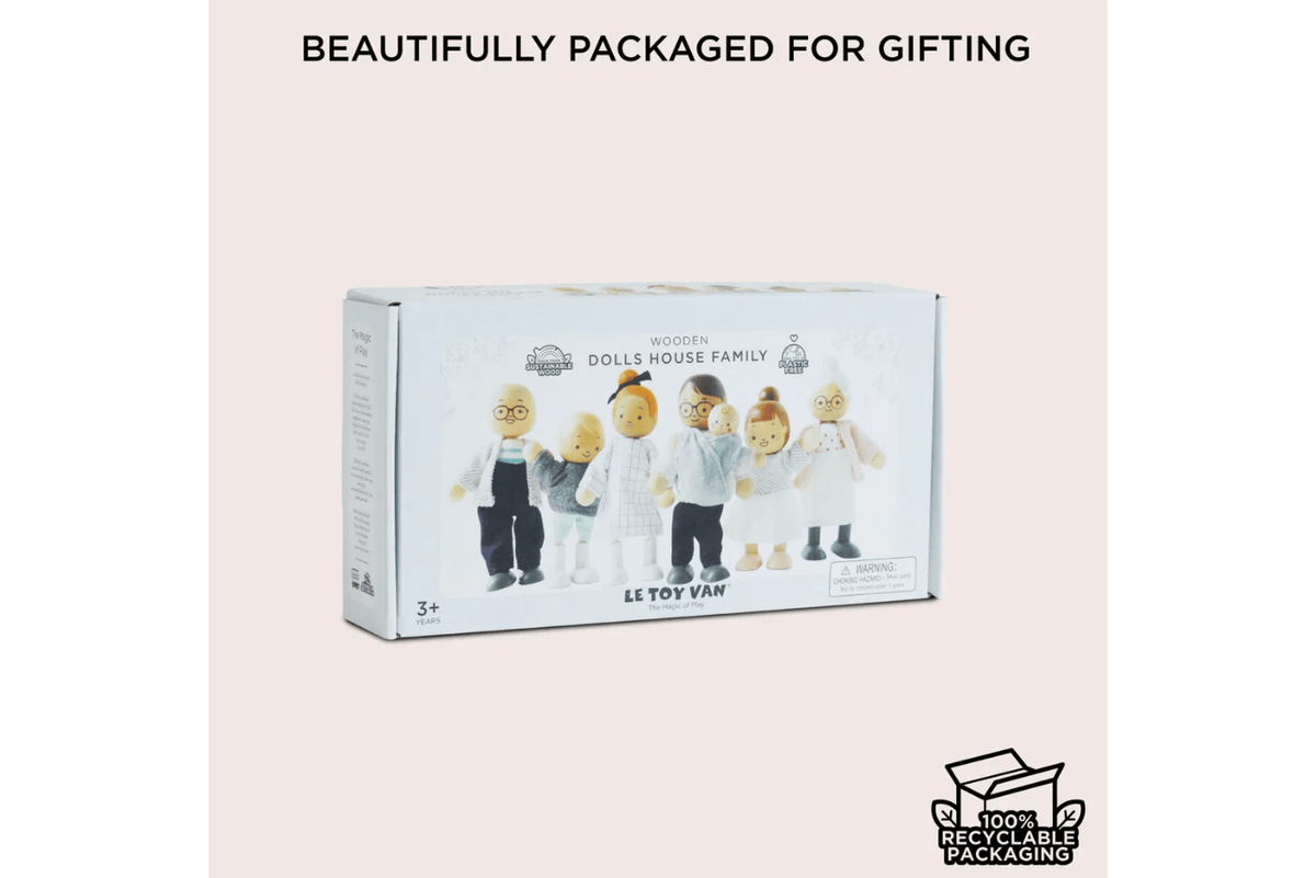 Fire the Imagination Le Toy Van Extended Doll Family