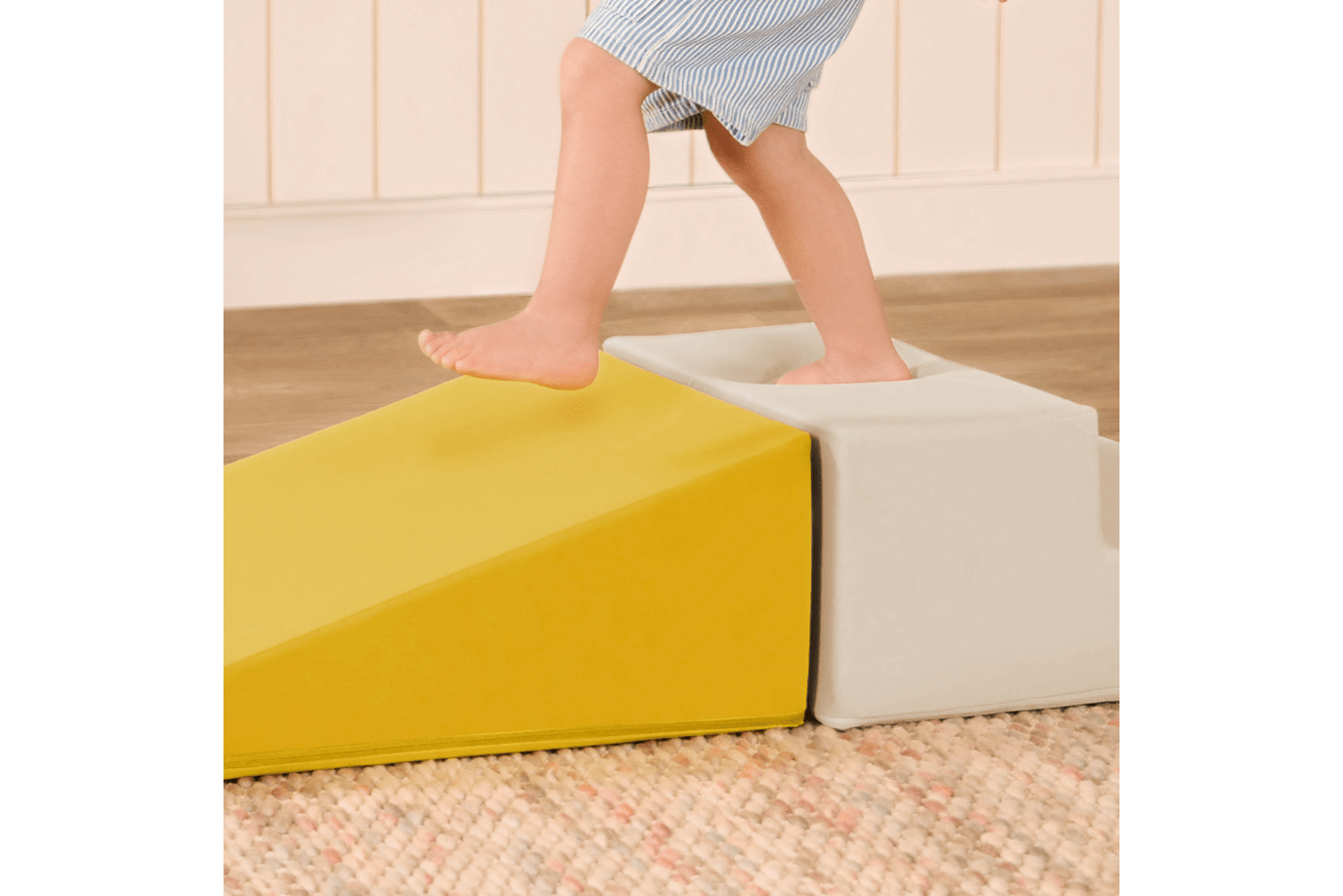 K.I.D. Toys Inc. WonderShapes - 5-Piece Sensory Foam Playset
