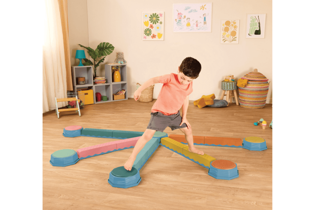 B. Toys Balancing and Build Set