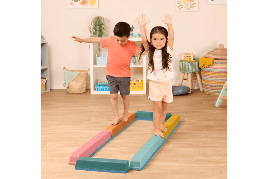 B. Toys Balancing and Build Set