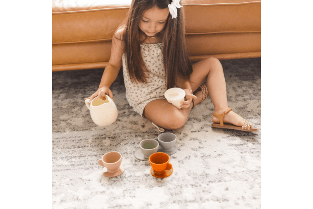 bug + bean Silicone Tea Set