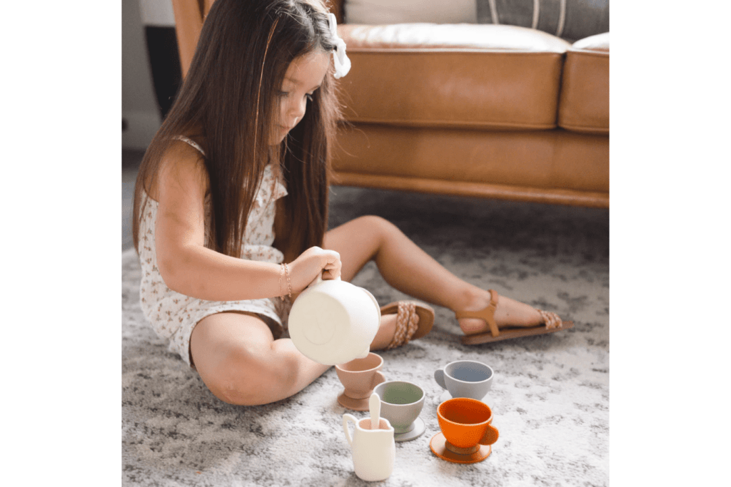 bug + bean Silicone Tea Set