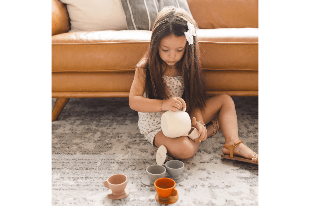 bug + bean Silicone Tea Set