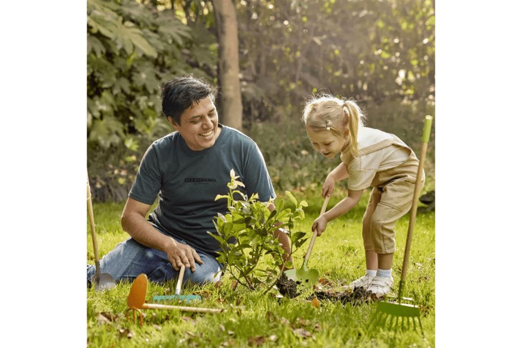 Children’s Outdoor Broom