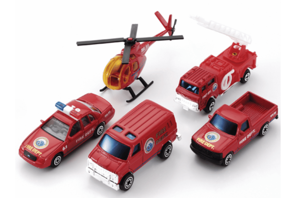 FIRE-5PC.CITY TEAM GIFT SET – WELLY, die-cast vehicles, community vehicles, fire truck toys, Montessori language objects, realistic fire truck toys, The Montessori Room, Toronto, Ontario, Canada. 