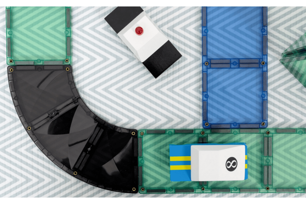 Connetix Ramps & Intersections Pack [16 Pieces]