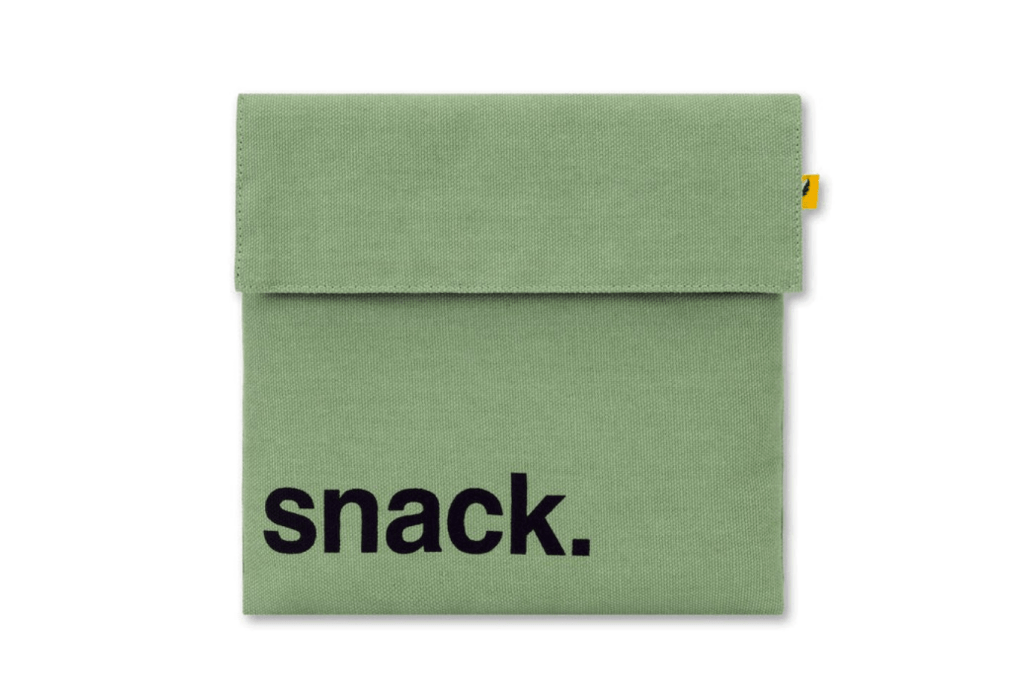Flip Snack Bags, velcro snack bags, Fluf, organic cotton, food safe, rinseable lining, machine washable, snack bags for children, snack bags for kids, reusable snack bags, sandwich bags for kids, snack bag for school lunches, The Montessori Room, Toronto, Ontario, Canada. 