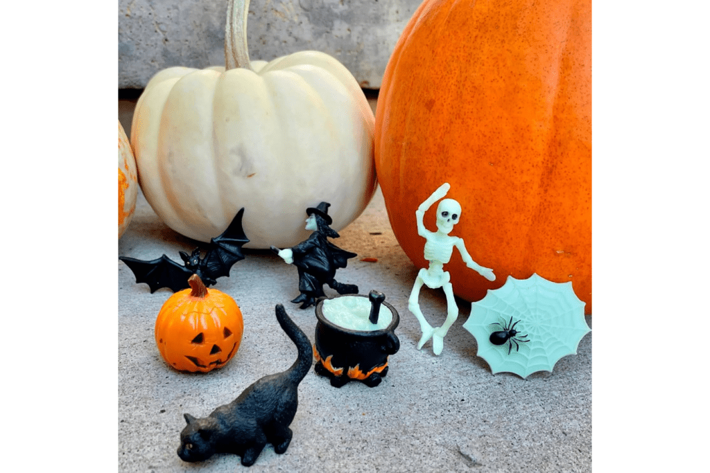 Halloween Toob®