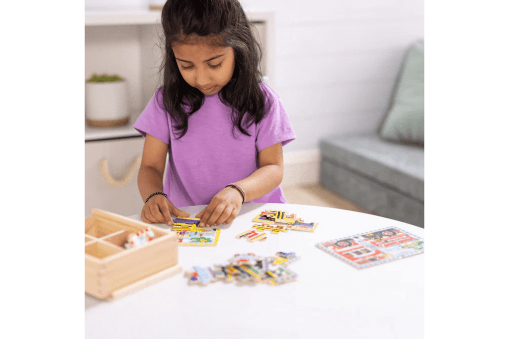 Melissa & Doug Puzzles in a Box (4 Puzzles)