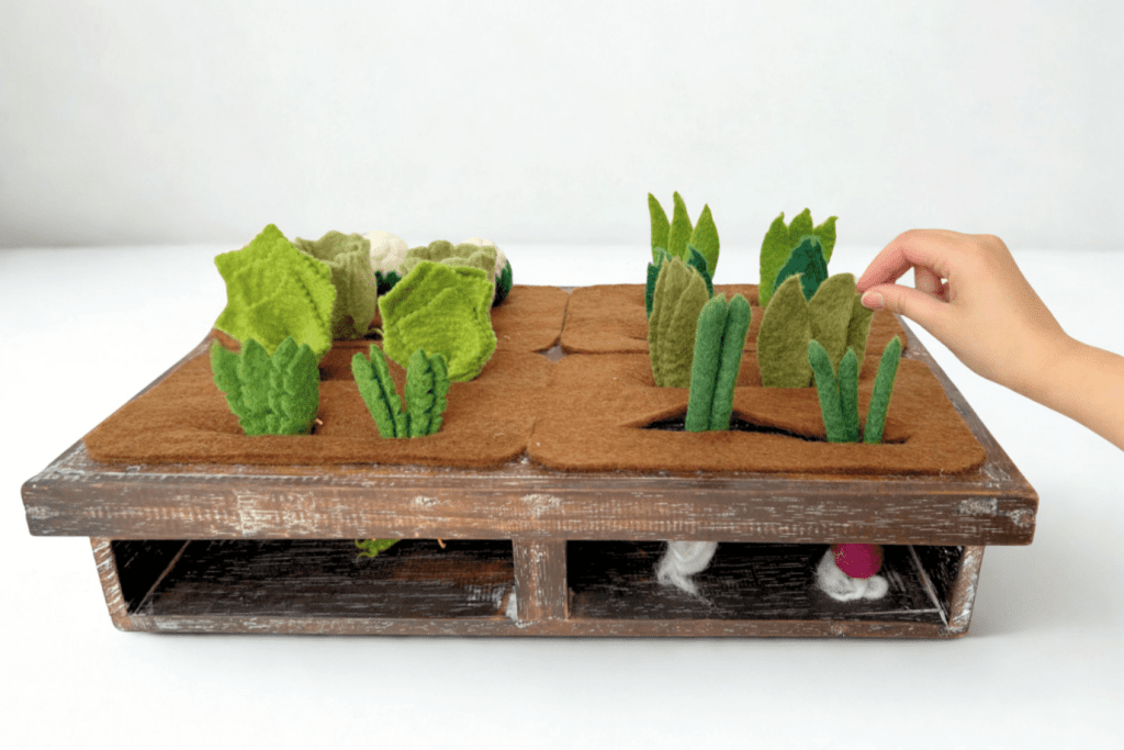 Papoose Grow a Garden - with 16 Veggies