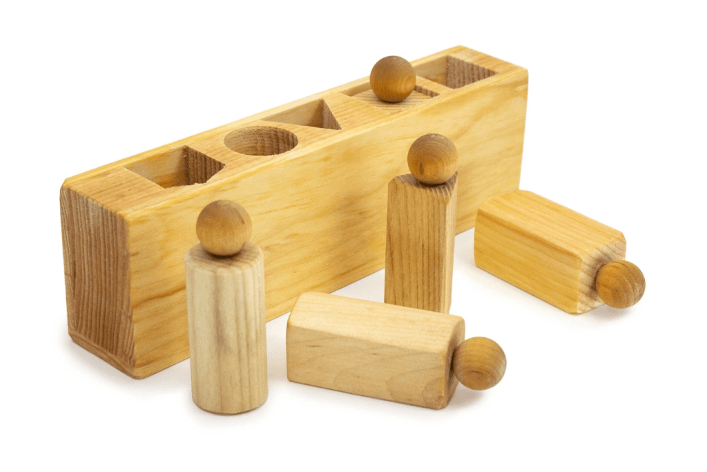 Knobbed shape sorter, knobbed puzzle, Montessori, made in canada, Toy Makers of Lunenburg, wooden puzzle, knobbed puzzle, shape puzzle, Montessori materials, Montessori toys