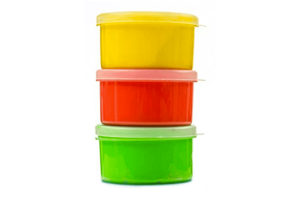 KP103 - KP Therapy Putty, Kit Planète, Yellow: Soft resistance, Red: Medium resistance, Green: Firm resistance, fidget toys, sensory toys, tools for hand strength, occupational therapy tools, tools that help with muscle tone, classroom aids, The Montessori Room, Toronto, Ontario, Canada. 

