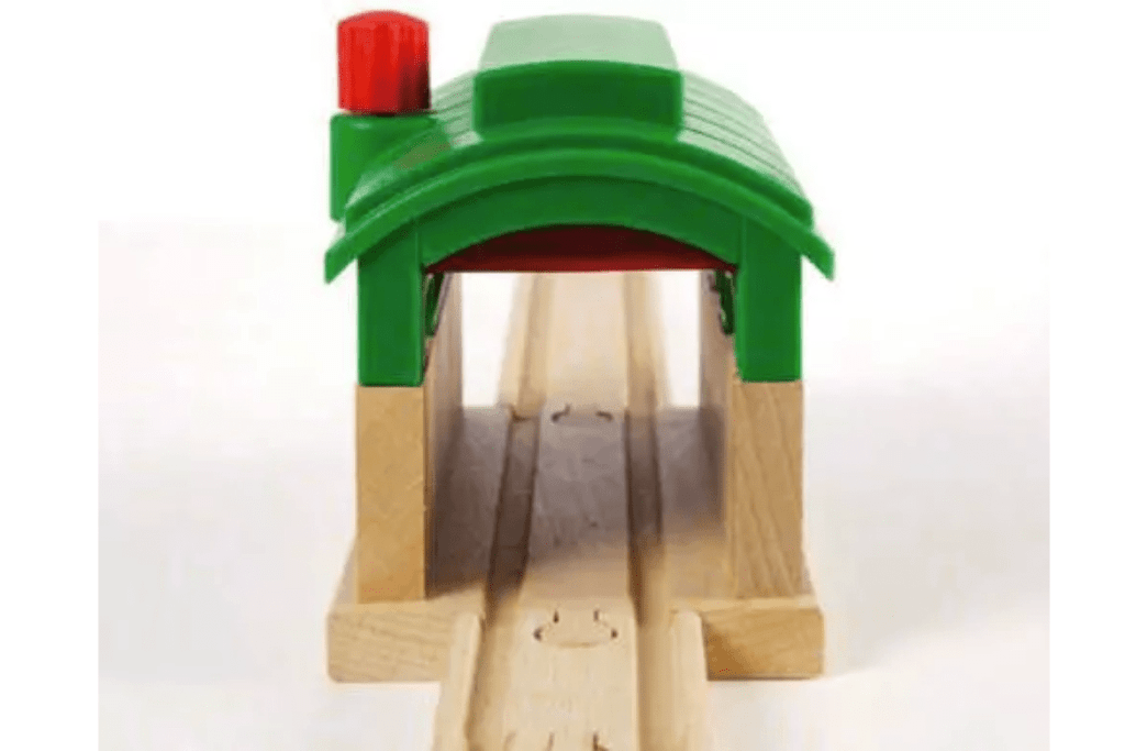 BRIO Train Garage
