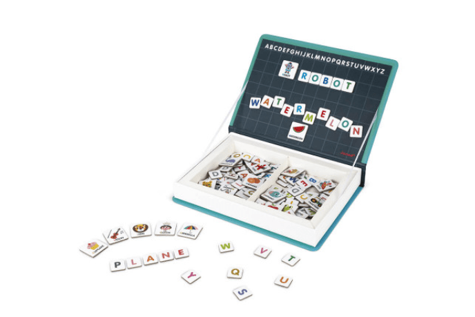 English Alphabet Magneti'book