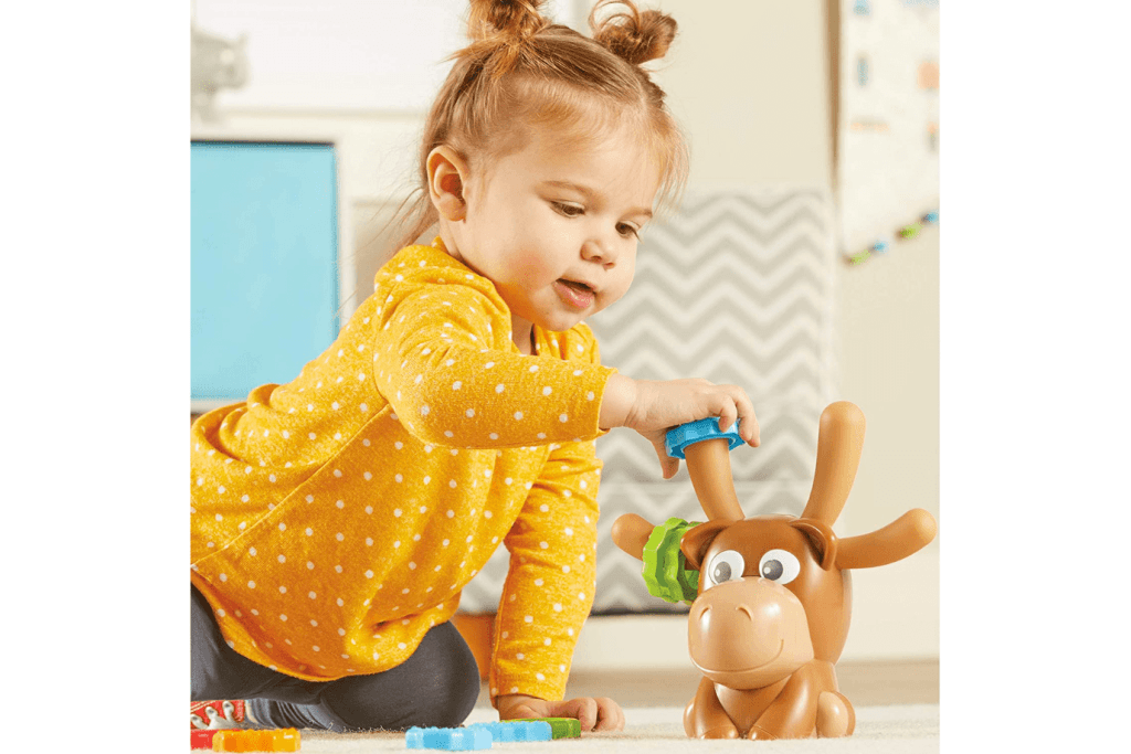 Fine Motor Moose Ring Sorter