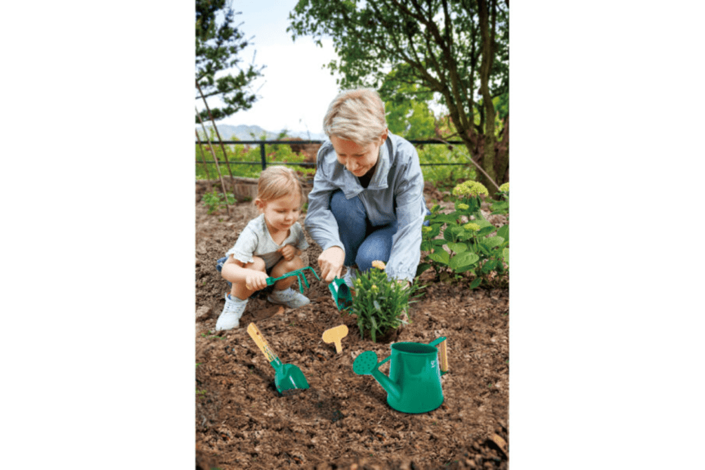 Hape Gardening Tool Set