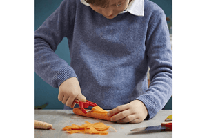 Le Petit Chef Children's Knife + Finger Guard