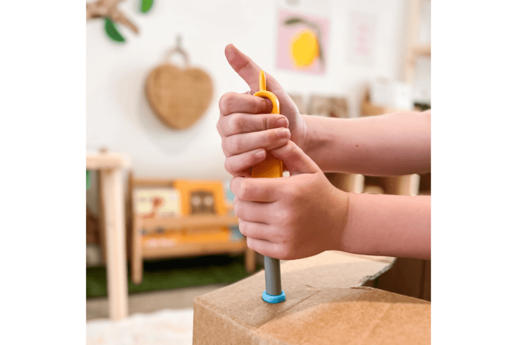 Scru-Driver by Makedo