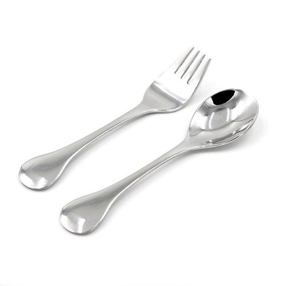 https://themontessoriroom.com/cdn/shop/products/stainless-steel-toddler-fork-and-spoon-set-438736_1200x.jpg?v=1619649375